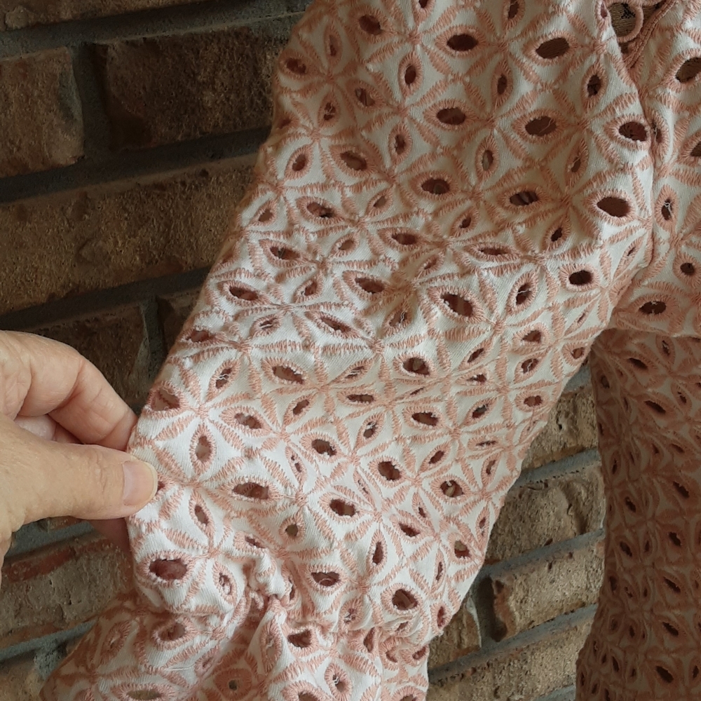 Broadway 38 Eyelet Embroidered Feminine Cotton Blend Top - Picture 6 of 9